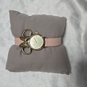 Minnie Mouse pink and gold watch